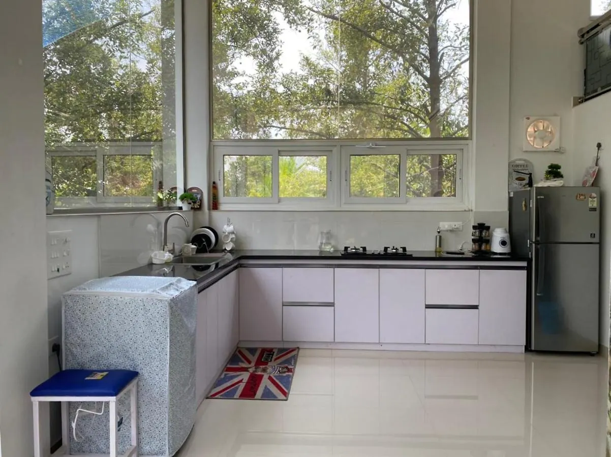 Tiny Glass House Airport Villa Angamali Holiday home