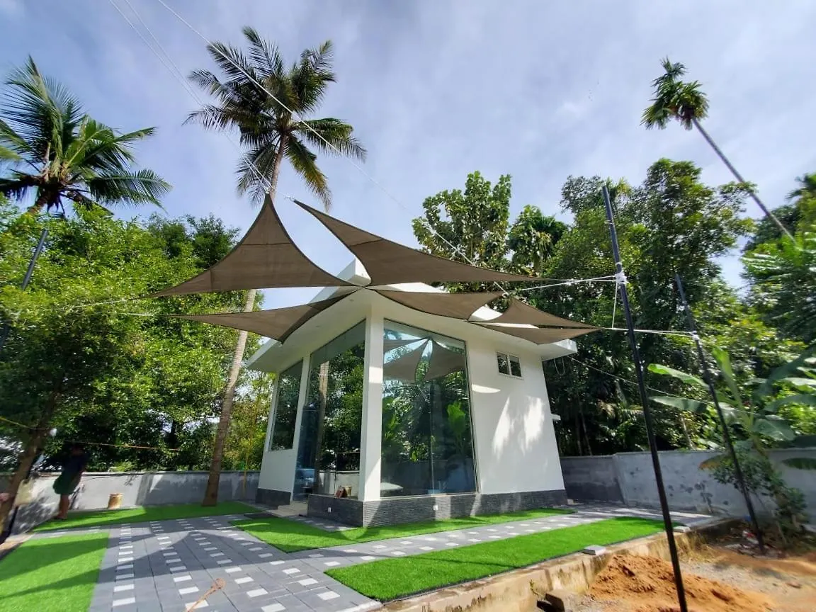 Tiny Glass House Airport Βίλα Angamali Ινδία